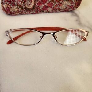Foster Grant women's reading eyeglasses cat eye red silver retro diner glasses